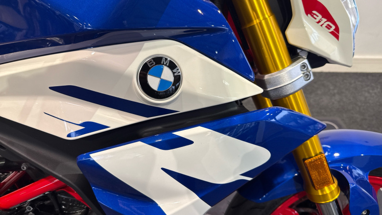 BMW G310 R 